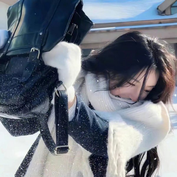 台风圈里的女人
